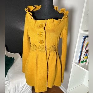 Yellow sweater jacket